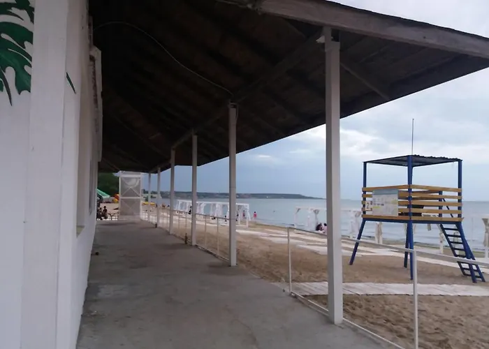 Пальма Хостел 旅馆 *