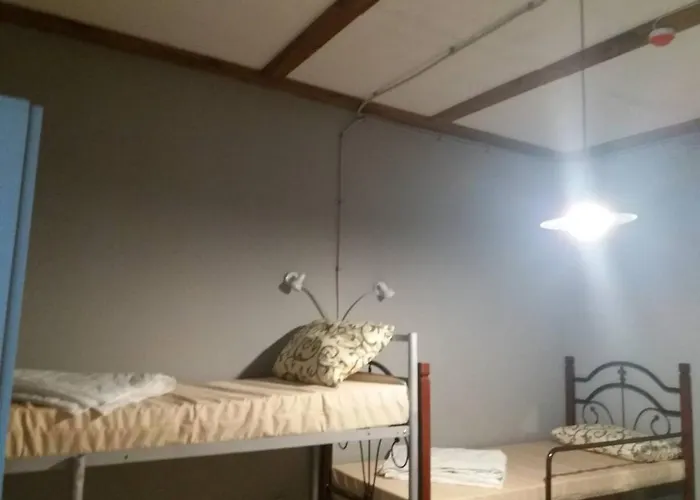 Пальма Хостел 旅馆 *